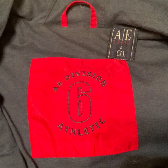 A/E Sport & Co. Red Weather Resistant Nylon, Cotton Lined, Hooded Jacket (XXL) - Picture 4 of 10